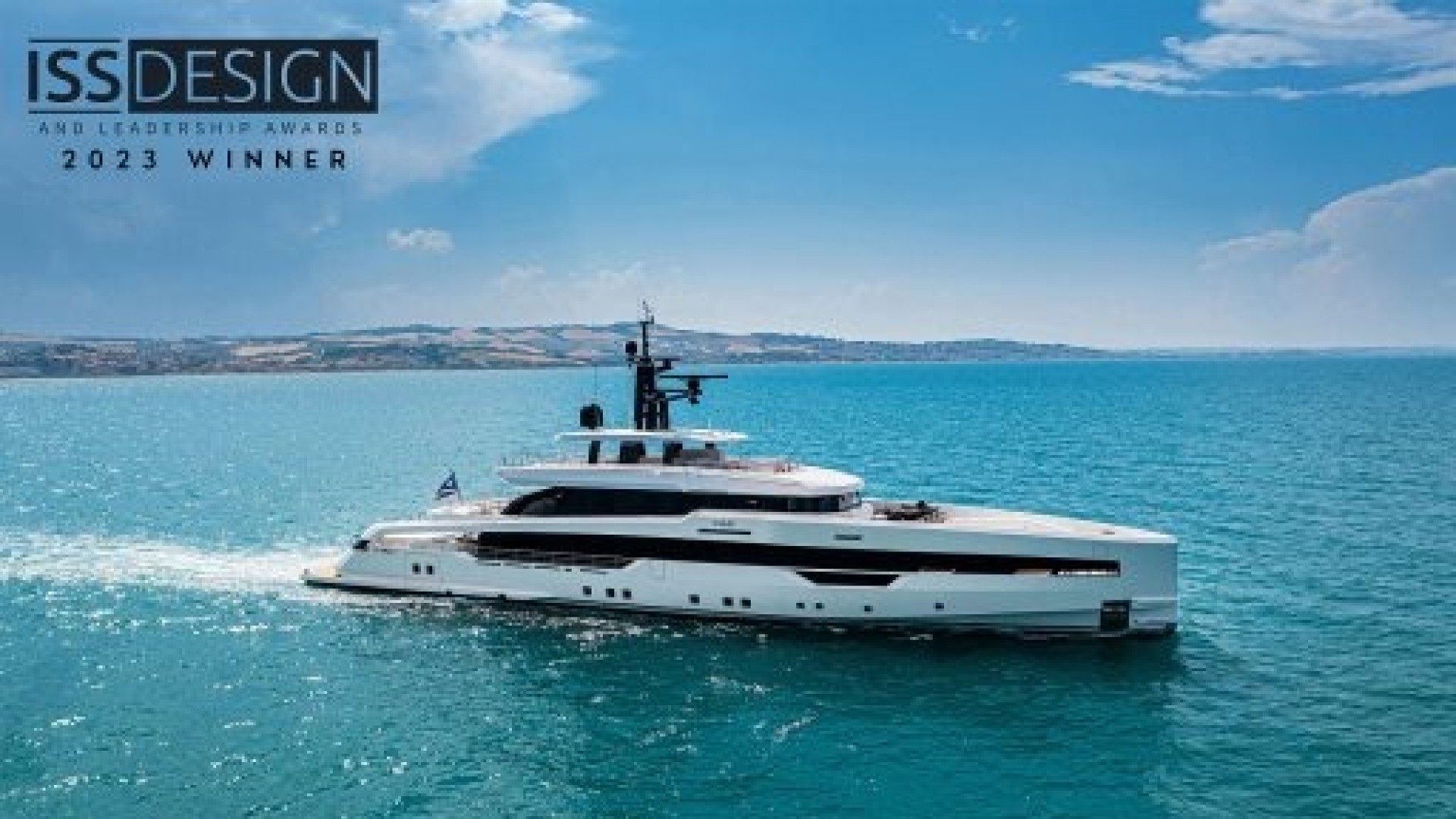 CRN M/Y Ciao wins at the 2023 ISS Design and Leadership Awards