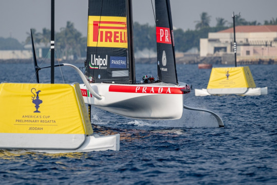 © RICARDO PINTO / AMERICA'S CUP