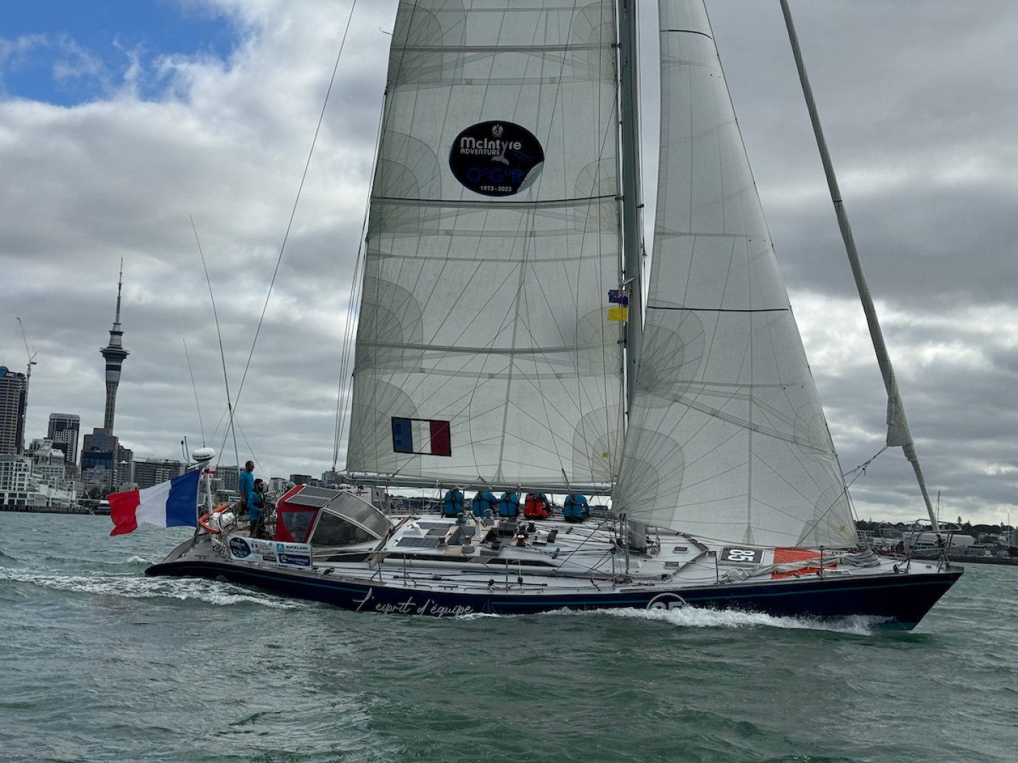 L'esprit d'équipe tacking, then tacking again, and again towards the finish line - returning to Auckland water again! Credit:OGR2023/Aida Valceanu