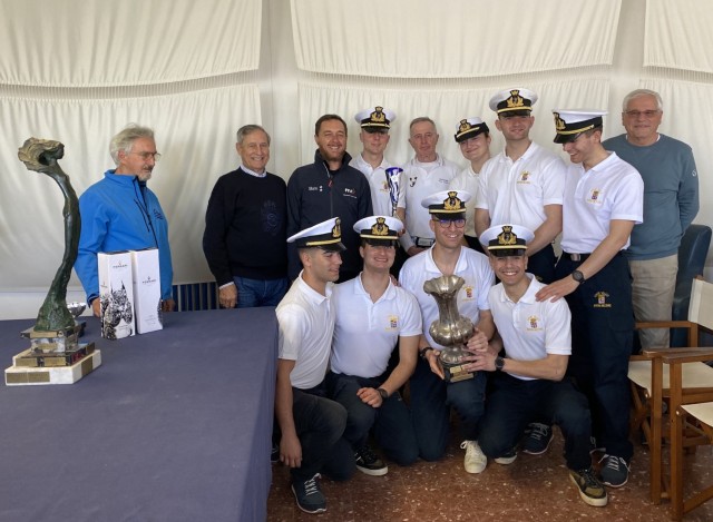 Antares della Marina Militare vince la XLIX Coppa Carnevale
