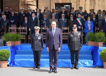 Giuramento solenne congiunto Marina Militare e Carabinieri a Taranto