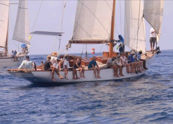 Antigua Classic Yacht Regatta: easy start to an exciting week