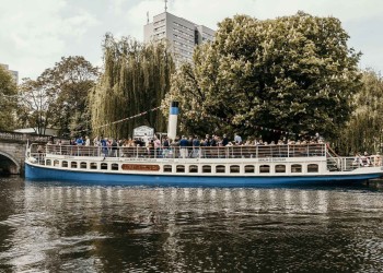 Berlins ältestes Fahrgastschiff startet mit Torqeedo-Antrieb in ein neues nachhaltiges Zeitalter