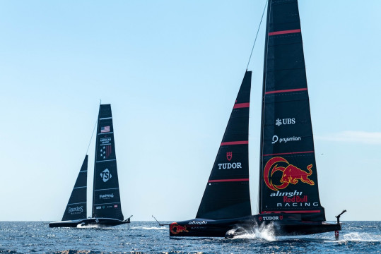 America’s Cup: Barcelona’s AC75 Racetrack gets busy