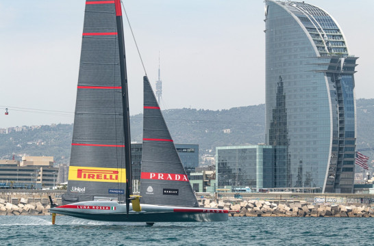 America's Cup: modes, laps & lines another Barcelona Glamour