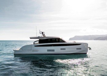 The gentle era of yachting begins with the Seadeck 6 by Azimut