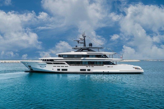First all-aluminium Custom Line 50 superyacht launched.
