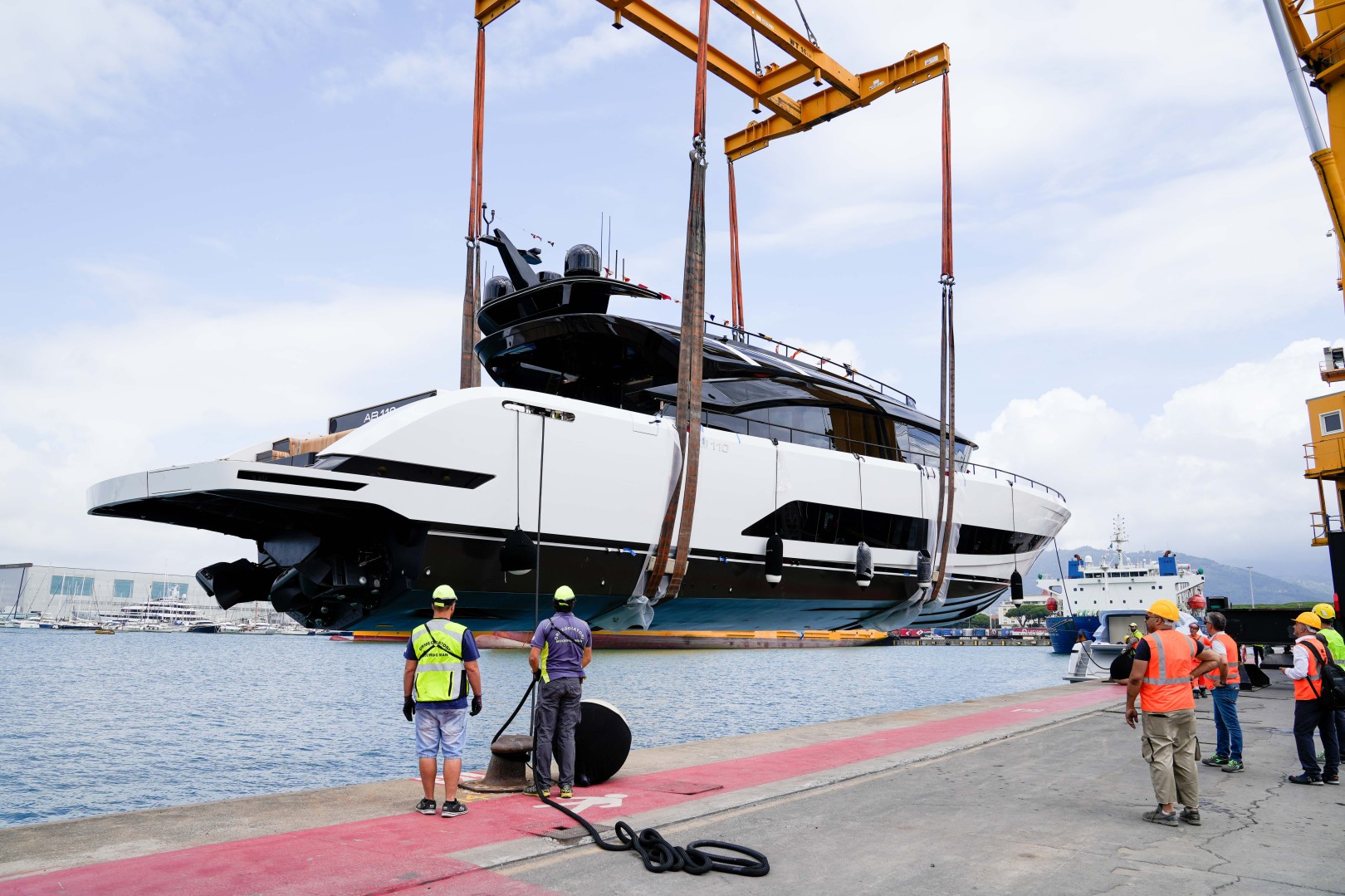 Pressmare | NEXT Yacht, the launch of the new AB110