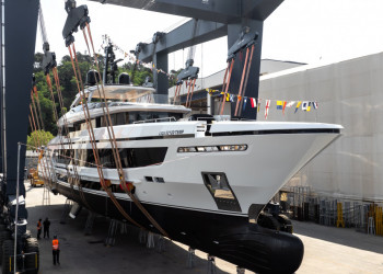 Fifth launch for Baglietto: Dopamine goes into the water, motor yacht of the T52 line