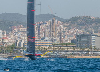 America's Cup: different conditions whipped in on the Levant