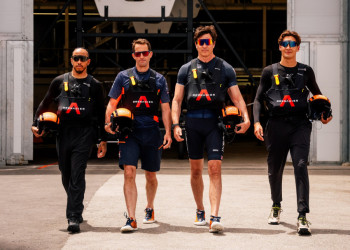 Wolff, Hamilton and Russell take flight with Ben Ainslie’s INEOS Britannia