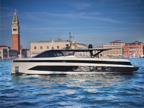 The new wallywhy100 will make her debut at the Cannes Yachting Festival