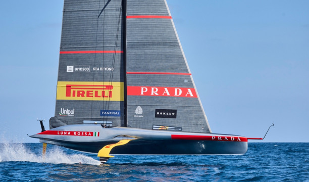 Una mese all'inizio dell'America's Cup