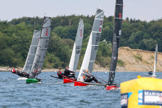 Die IC Canoe fanden sich an Tag zwei besser zurecht auf dem Revier der Travemünder Woche. Foto: segel-bilder.de