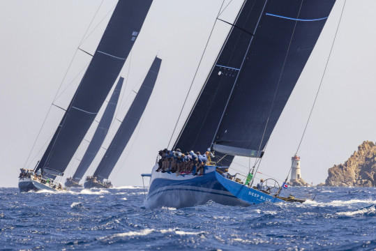 Deep Blue chases the 100 footers in Maxi 1 during last year's Maxi Yacht Rolex Cup. Photo: IMA / Studio Borlenghi