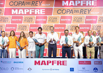 The King Felipe of Spain presents the awards to the winners of the 42nd Copa del Rey