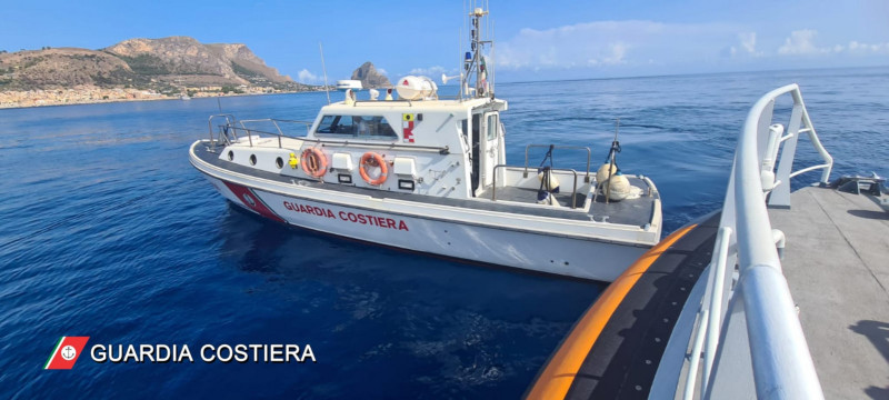 Guardia Costiera: affonda yacht a vela nel palermitano, in corso le ricerche dei dispersi