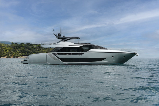 Riva 82' Diva, guardami splendere