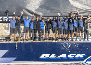 Palermo-Montecarlo line honours and record for Black Jack