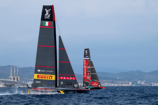 Luna Rossa: Final Preliminary regatta Barcellona, day 04