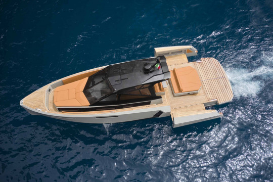 Evo Yachts a Cannes presenta Evo R4+ in anteprima mondiale