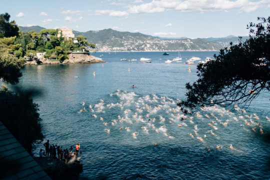 10° Miglio Blu: l'appuntamento per gli amanti del nuoto e del mare compie 10 anni