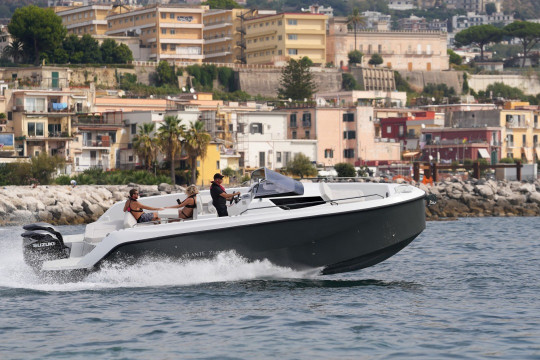 Suzuki al 64° Salone Nautico di Genova: il meglio della tecnologia fuoribordo