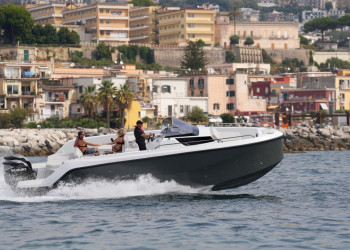 Suzuki al 64° Salone Nautico di Genova: il meglio della tecnologia fuoribordo