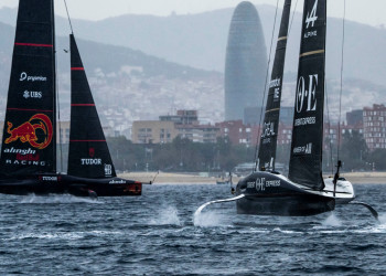 America's Cup: thunderbolts and lightning as Swiss score crucial win