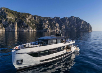 Arcadia yachts firma una partnership con PByachting