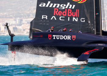 America's Cup: Down to the wire for Alinghi Red Bull Racing