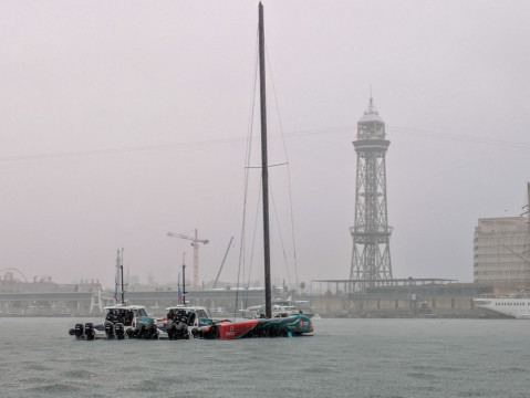 Emirates Team New Zealand: racing abandoned for the day, resuming tomorrow