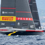 Louis Vuitton Cup, Luna Rossa stopped by boat damage