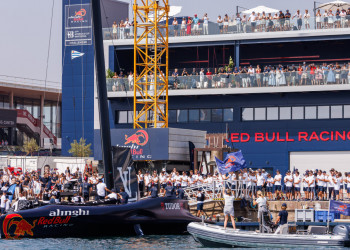 Alinghi Red Bull Racing verabschiedet sich mit starker Leistung