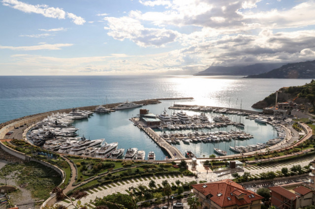Il porto turistico di Cala del Forte a Ventimiglia è ingresso di frontiera Schengen