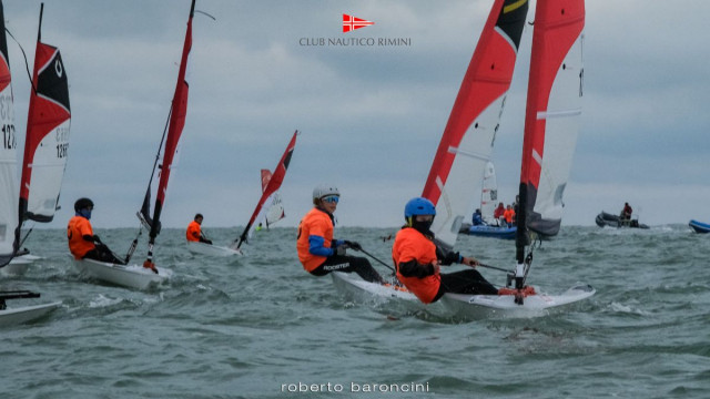 I velisti del CN Rimini fanno incetta di medaglie nella O’pen Skiff e Rs Aero