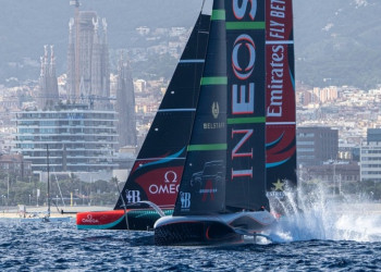 A tough and tricky day for Emirates Team New Zealand