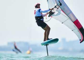 Sardinia Sailing Cup , day 1 Francia in testa nella Wingfoil Racing World Cup