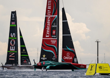 America's Cup, i Kiwi al match point ma la bonaccia è in agguato