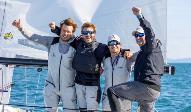 L'equipaggio di Rowdy, vincitore della tappa di Lerici e del circuito J/70 Cup