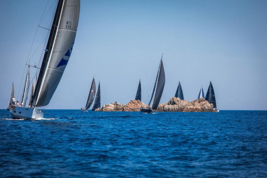 Vela e tradizione si incontrano per la 31ª edizione della Regata dei Legionari