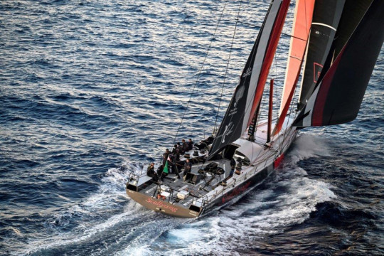 Scallywag 100 (HKG) vincitore della Line Honours della 45ª Rolex Middle Sea Race