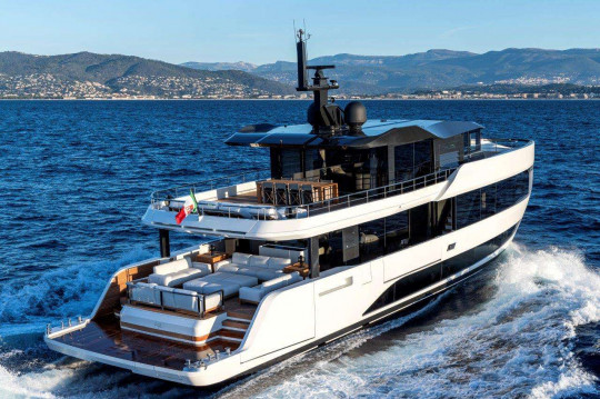 A96 di Arcadia Yachts