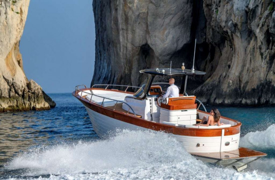 At Nauticsud, Mimì presents two new models that complete its Libeccio Line