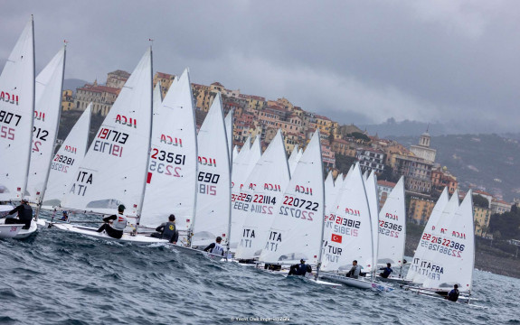 2025 EurILCA Europa Cup Imperia: Luca Valentino e Petra Marendic al comando di ILCA 7 e ILCA 6 femminile