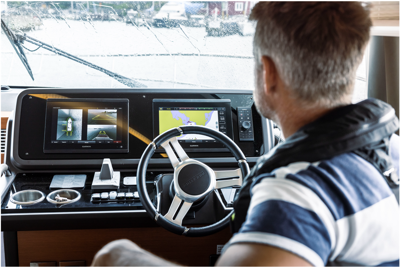 Volvo Penta Assisted Docking and Garmin Surround View Camera System