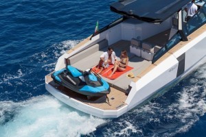 Evo 43’ HT makes its debut at the Palm Beach International Boat Show 2018