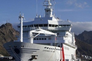 La nave ospedale spagnola Esperanza del Mar