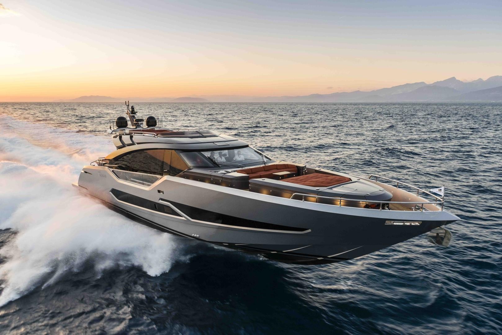 AB Yachts AB 80 e Maiora 35 Exuma del Gruppo FIPA premiati a Cannes