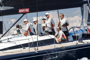 HM King Felipe VI on board 'Aifos 500'. © Nico Martínez/Copa del Rey MAPFRE